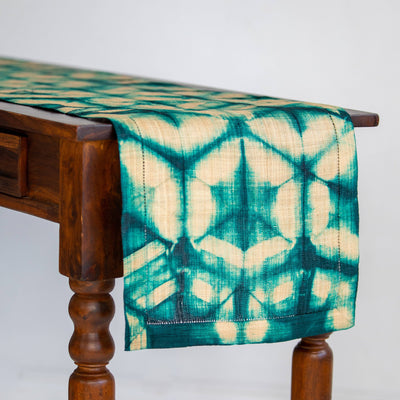 Tanana Madagascar - Raffia Shibori Table Runner - Turtle Pattern - Emerald