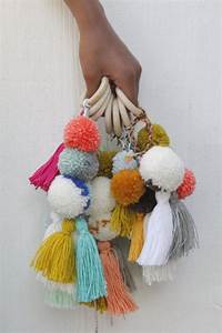 Layered Cotton Pom Pom